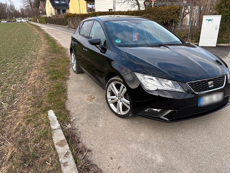 Gebraucht Seat Leon Style 110 PS (80 kW) 2015 Schwarz Kleinwagen