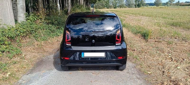 Schwarz Gebraucht 2018 VW up! Sound Kleinwagen | 6.450 € (Fairer Preis) - Bild 1/4