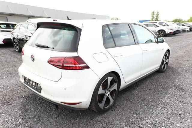 Pure white pure white Gebraucht 2016 VW Golf VII GTI Limousine | 17.001 € (Fairer Preis) - Bild 1/4