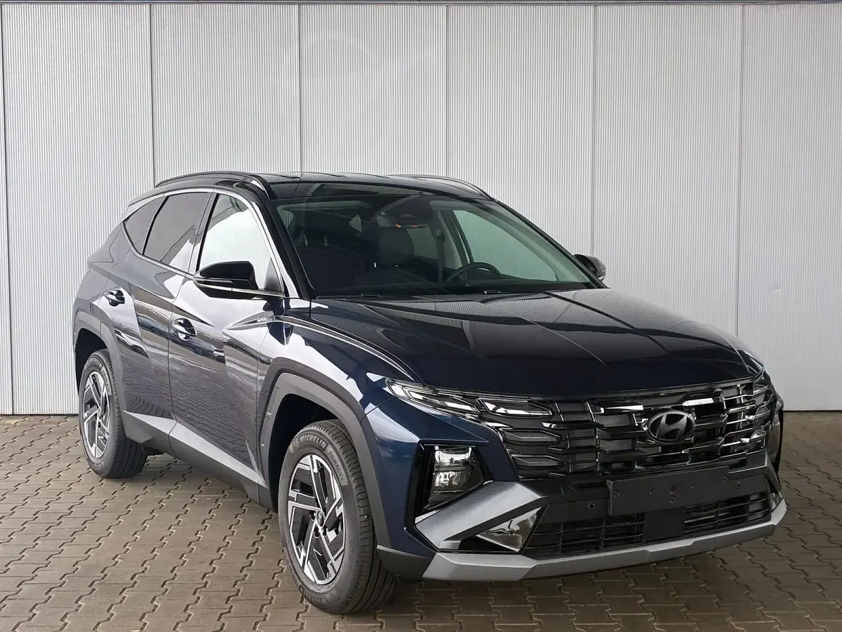 Neu Hyundai Tucson Comfort 215 PS (158 kW) 2026 Sailing blue / dach schwarz SUV