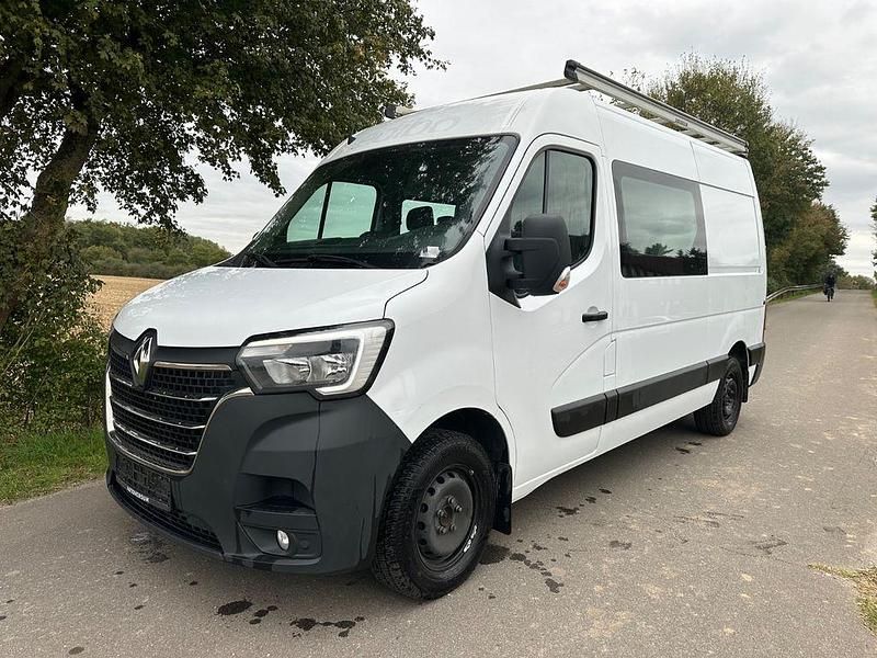 Weiß Gebraucht 2021 Renault Master Komfort Van | 22.500 € (Teuer) - Bild 1/4