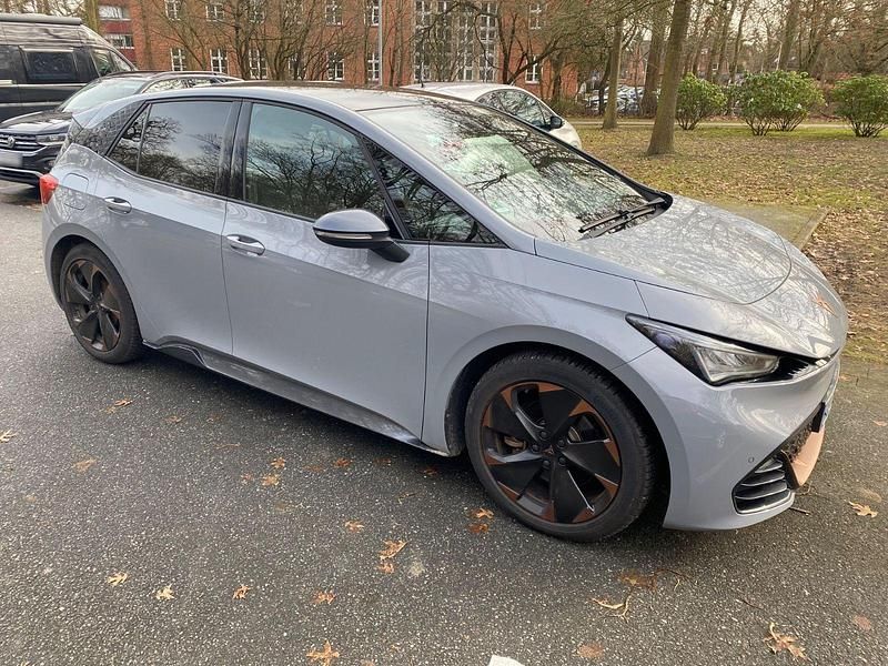 Second-hand Cupra Born 150 kW (204 CP) 2022 Gri Hatchback