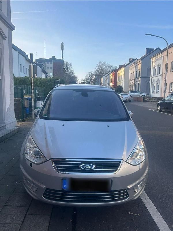 Gebraucht Ford Galaxy Titanium 160 PS (117 kW) 2014 Silber Van / Kleinbus