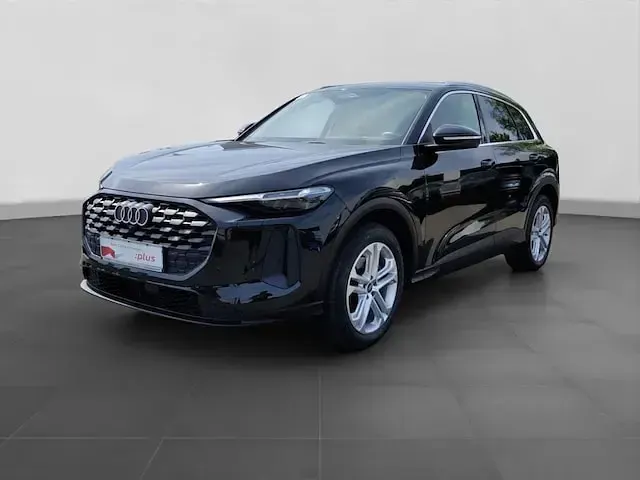 Gebraucht Audi Q5 204 PS (150 kW) 2025 Mythosschwarz metallic SUV