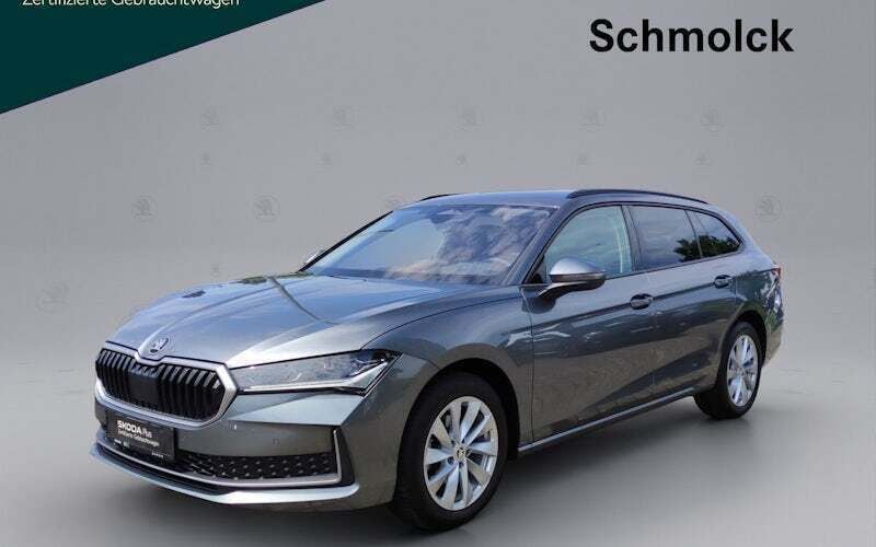 Blau Gebraucht 2024 Skoda Superb Selection Kombi | 35.690 € (Fairer Preis) - Bild 1/4