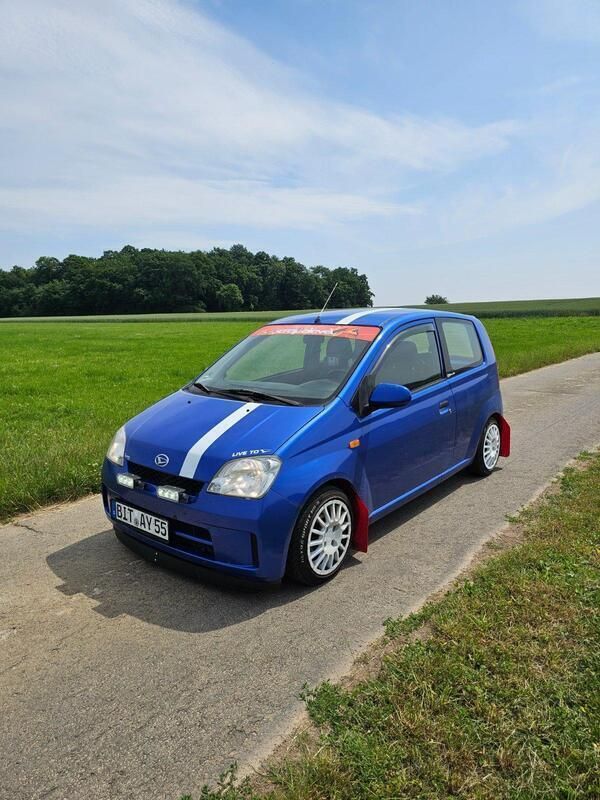 Blau Gebraucht 2002 Daihatsu Cuore Kleinwagen | 1.199 € (Teuer) - Bild 1/4