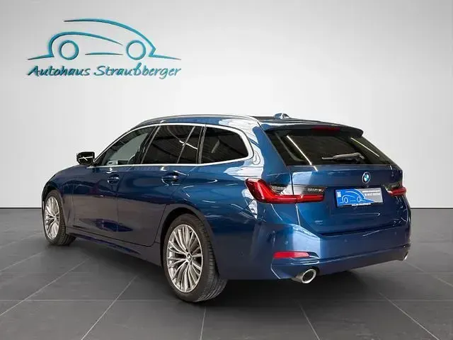 Gebraucht BMW 320 Shadowline 190 PS (139 kW) 2023 Blaukeine angabe Kombi
