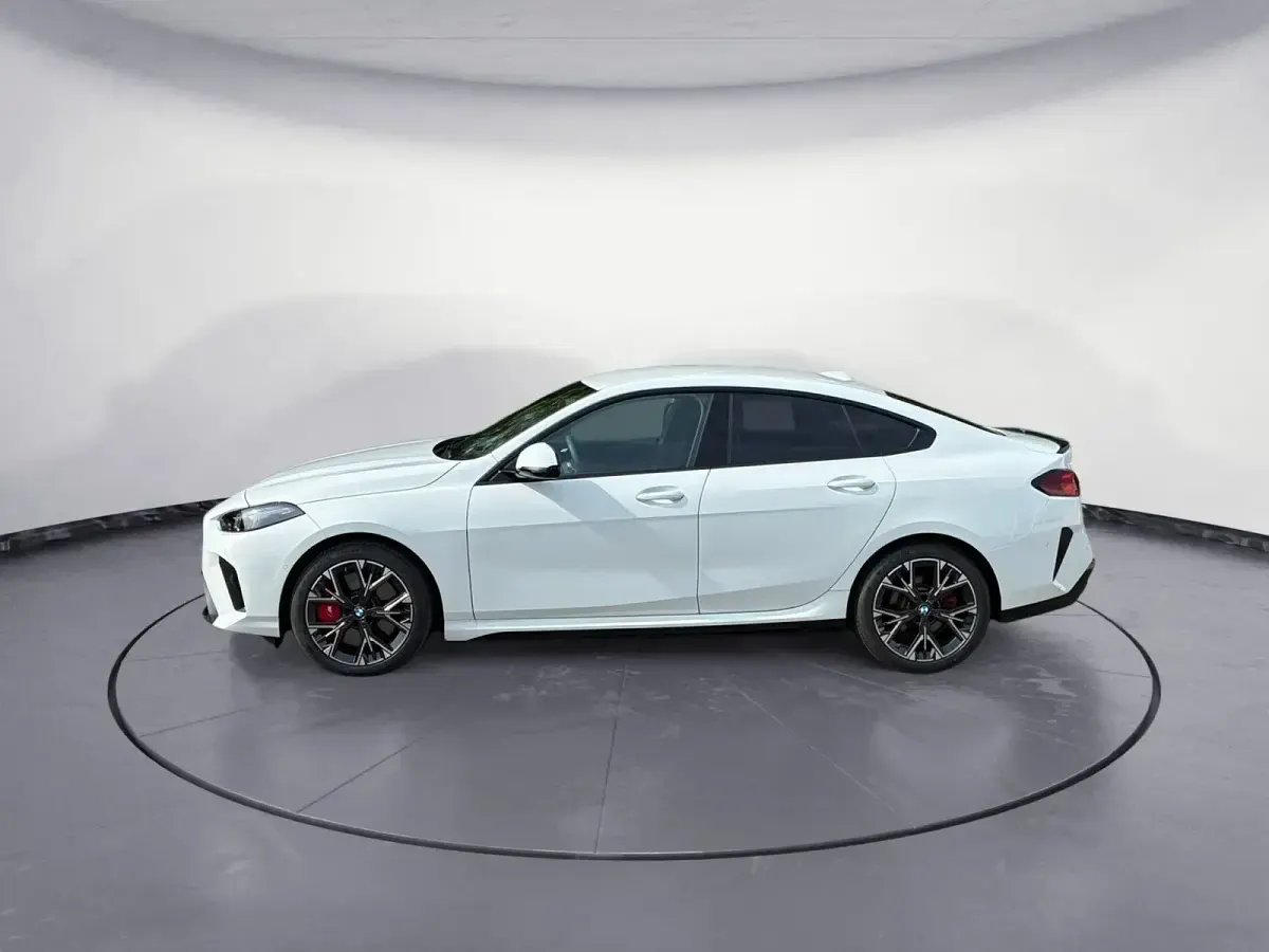 Usado BMW 223 M Sport 218 HP (160 kW) 2025 Sedan