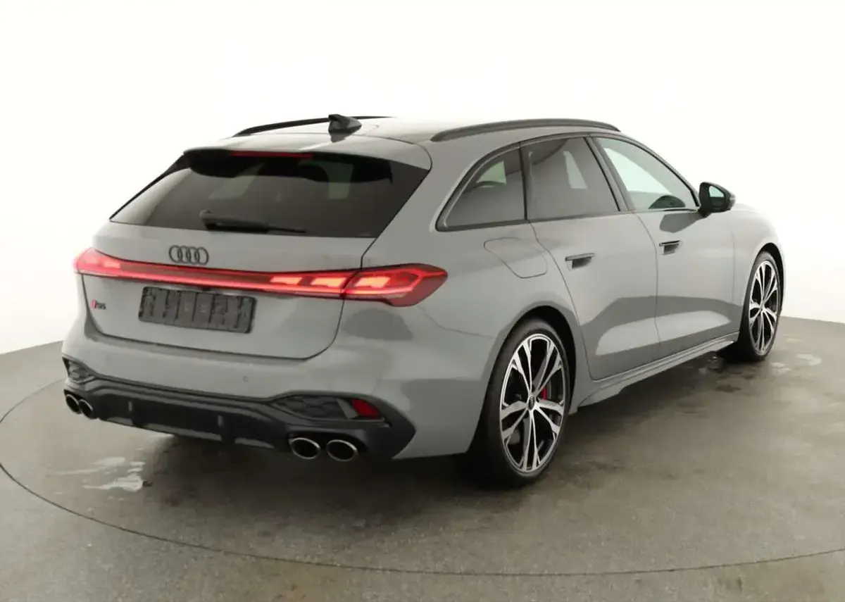 Neu Audi S5 367 PS (269 kW) 2026 Individuallackierung nar... Kombi