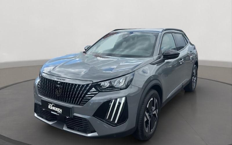 Neu Peugeot 2008 Allure 145 PS (106 kW) 2025 Grau SUV