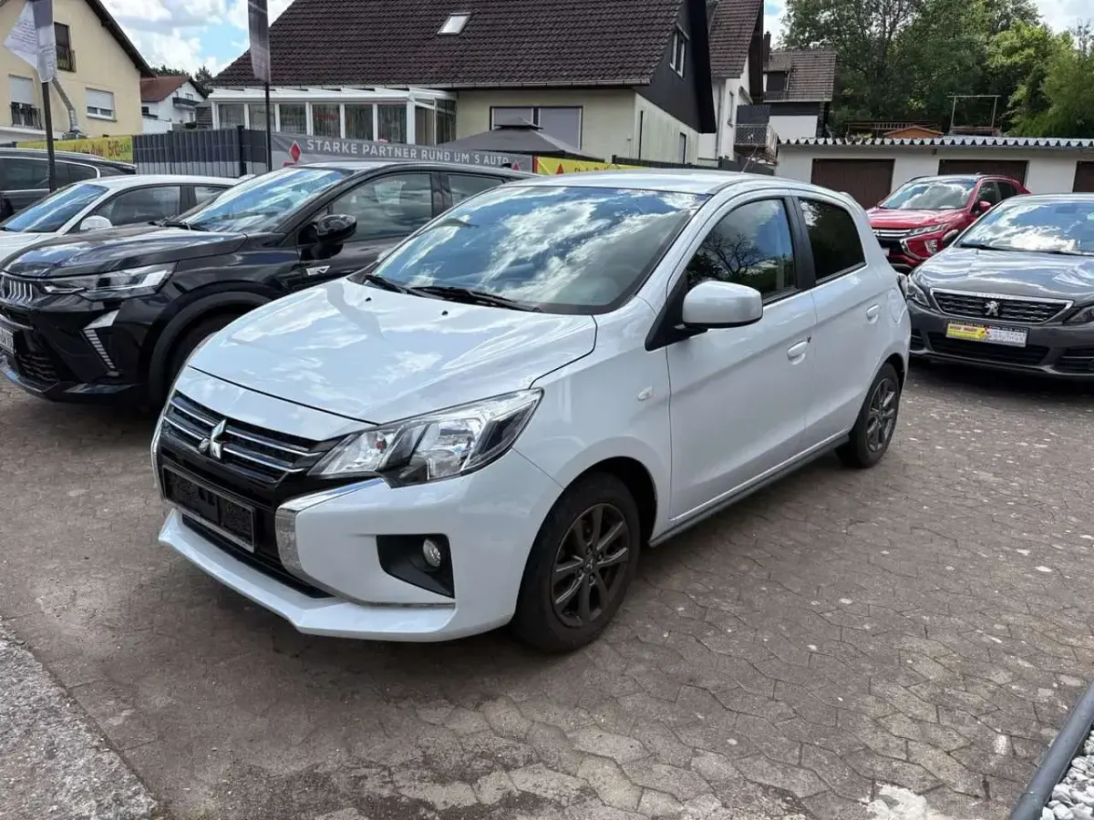 Gebraucht Mitsubishi Space Star Select+ 71 PS (52 kW) 2024 Weiß Kleinwagen