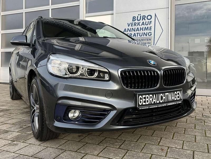 Mineralgrau Gebraucht 2017 BMW 218 Sport Line Van / Kleinbus | 14.690 € (Fairer Preis) - Bild 1/4