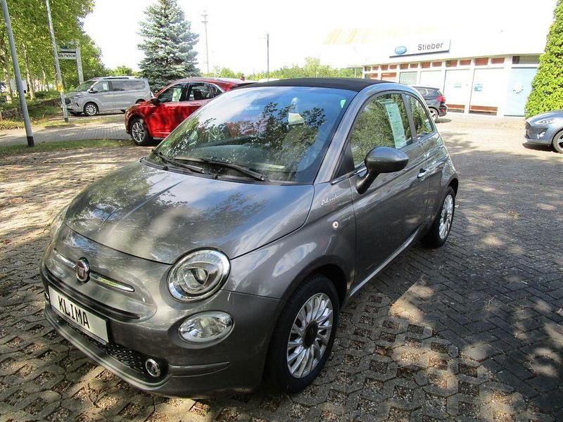 Grau Gebraucht 2022 Fiat 500C Dolcevita Cabrio | 13.990 € (Fairer Preis) - Bild 1/4