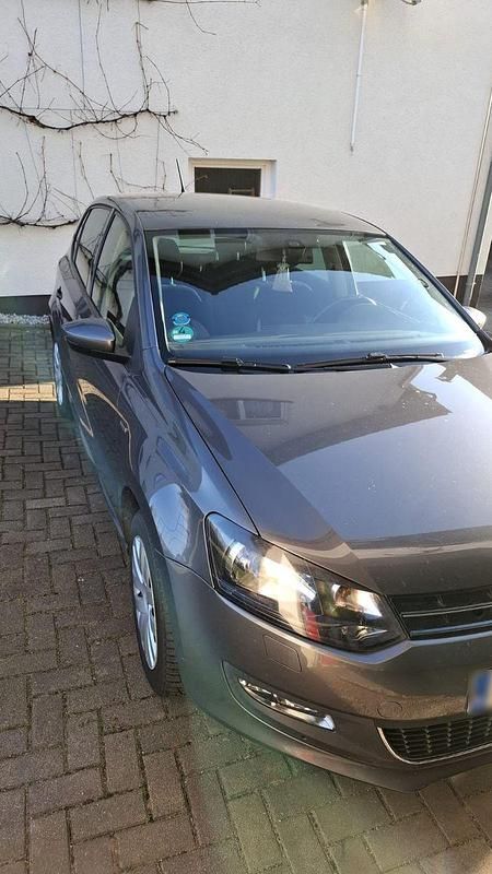 Gebraucht VW Polo Life 90 PS (66 kW) 2013 Grau Kleinwagen