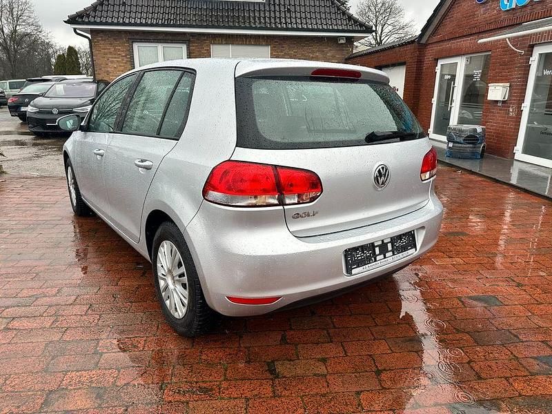Gebraucht VW Golf VI Trendline 80 PS (58 kW) 2009 Silber Kleinwagen