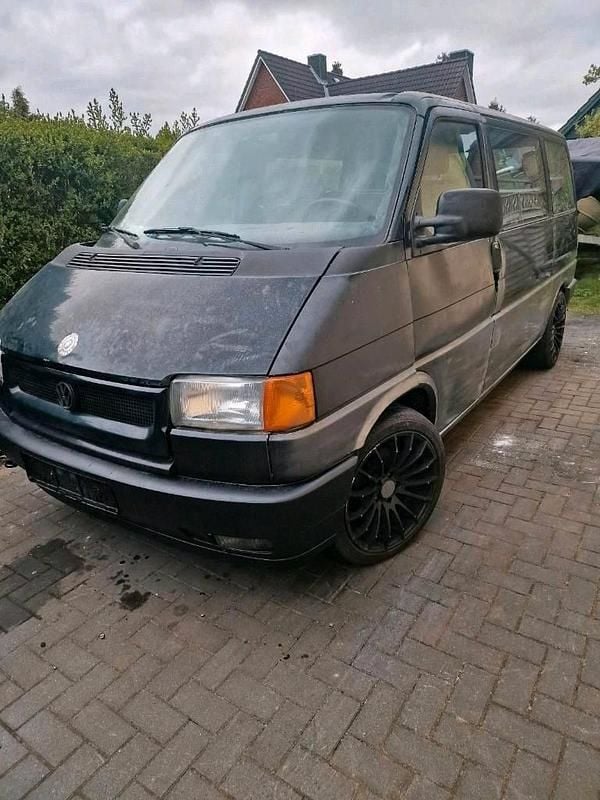 Second-hand VW Caravelle 110 CP (80 kW) 1992 Negru Van
