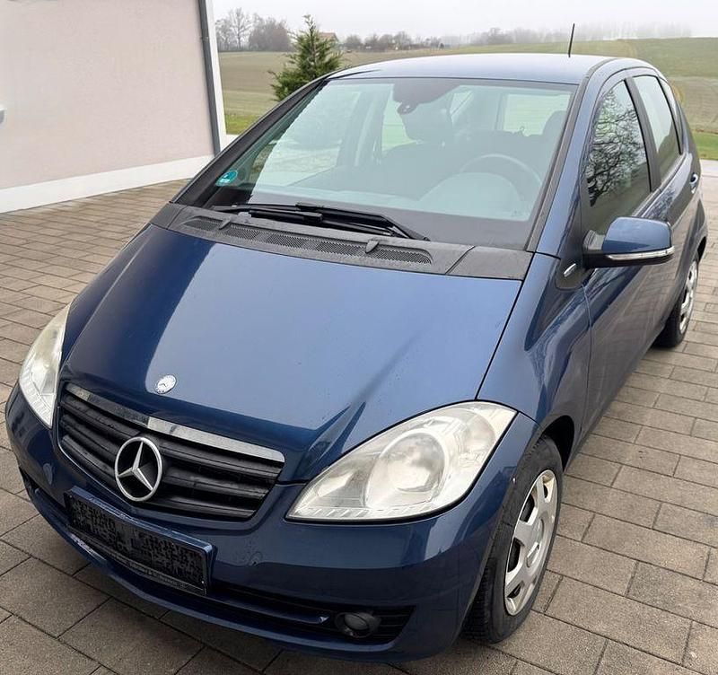Blau Gebraucht 2009 Mercedes A160 Van / Kleinbus | 3.900 € (Fairer Preis) - Bild 1/4