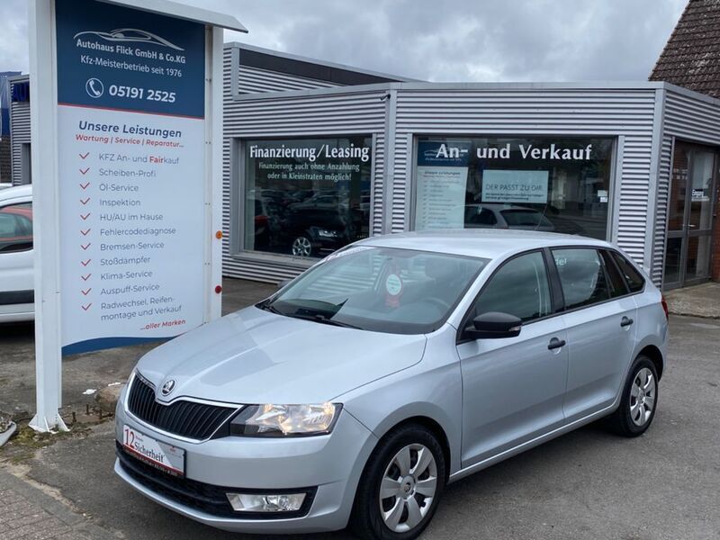 Silber Gebraucht 2015 Skoda Rapid Active Kombi | 7.777 € (Fairer Preis) - Bild 1/4