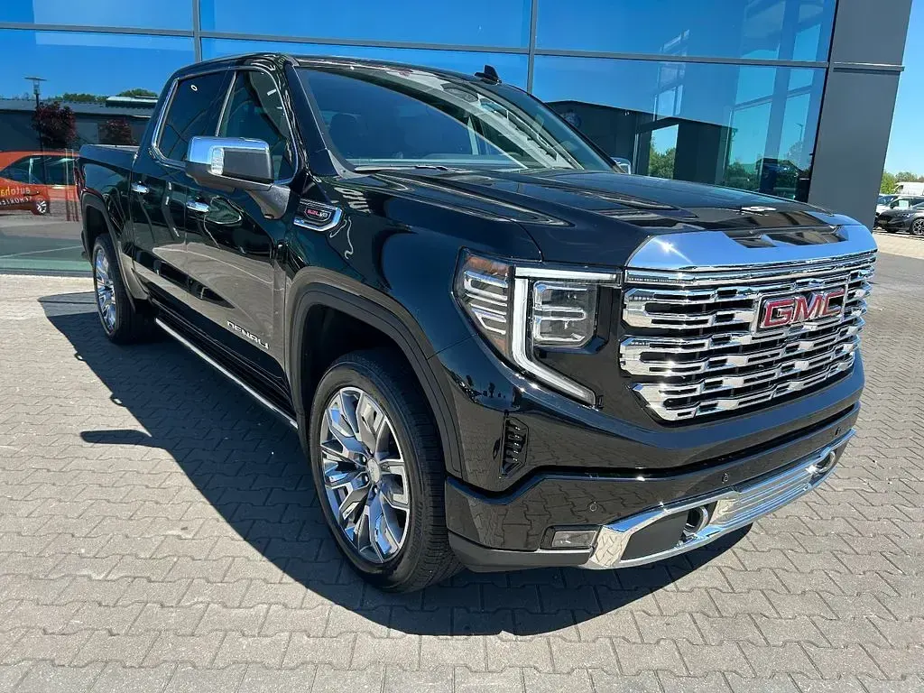 Neu GMC Sierra 420 PS (308 kW) 2026 Schwarz Pickup