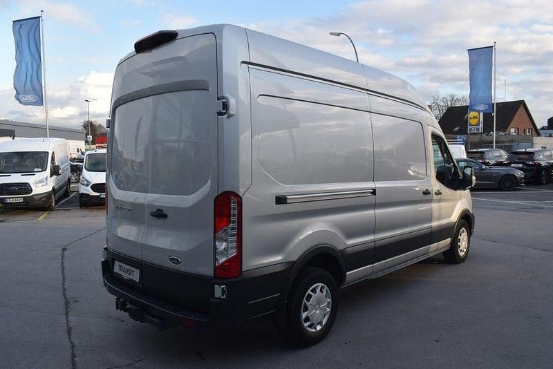 Gebraucht Ford Transit Trend 131 PS (96 kW) 2023 Silber Limousine