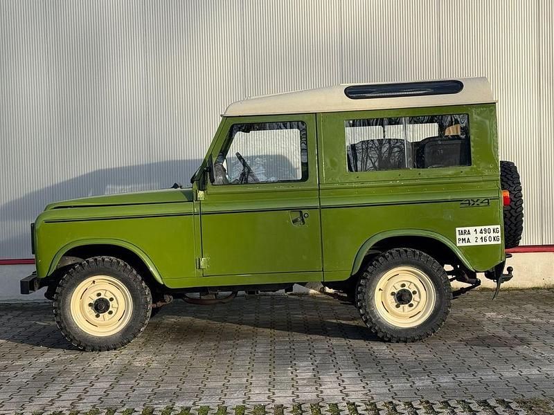Gebraucht Land Rover 3 63 PS (46 kW) 1982 Grün SUV
