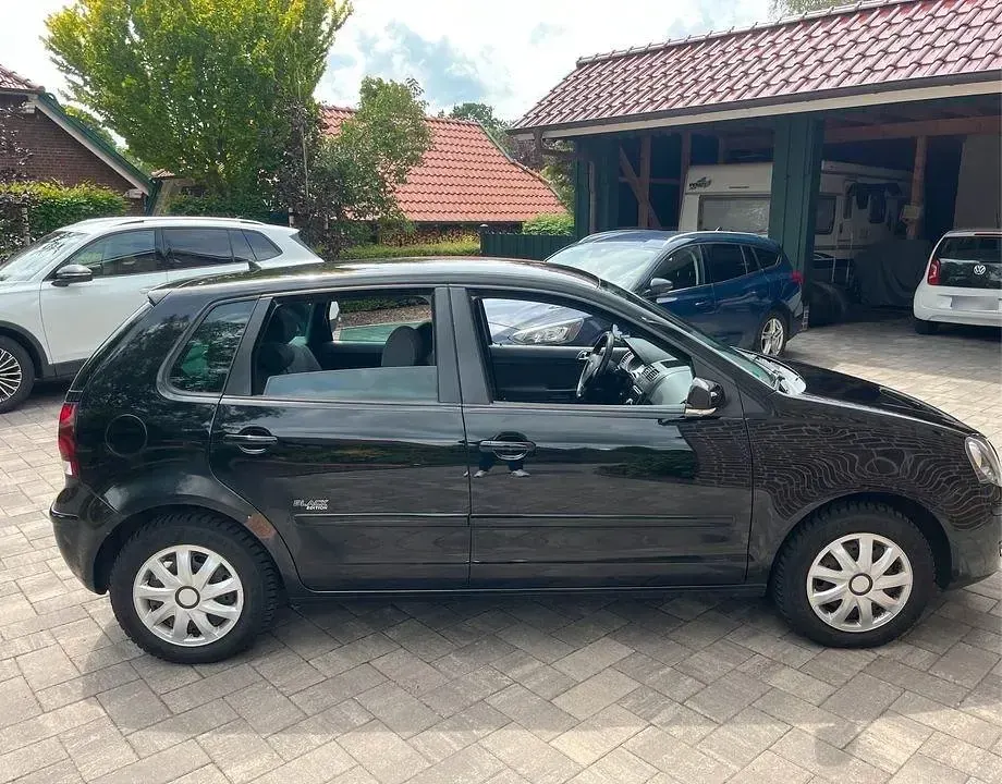 Gebraucht VW Polo 70 PS (51 kW) 2009 Schwarz Kleinwagen