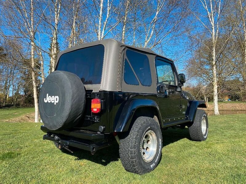 Gebraucht Jeep Wrangler Sahara 177 PS (130 kW) 2002 Schwarz SUV
