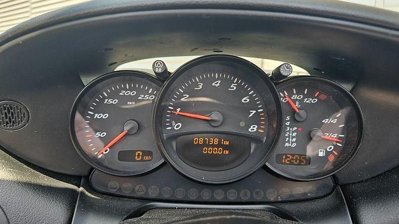 Gebraucht Porsche Boxster 228 PS (167 kW) 2004 Gelb Cabrio