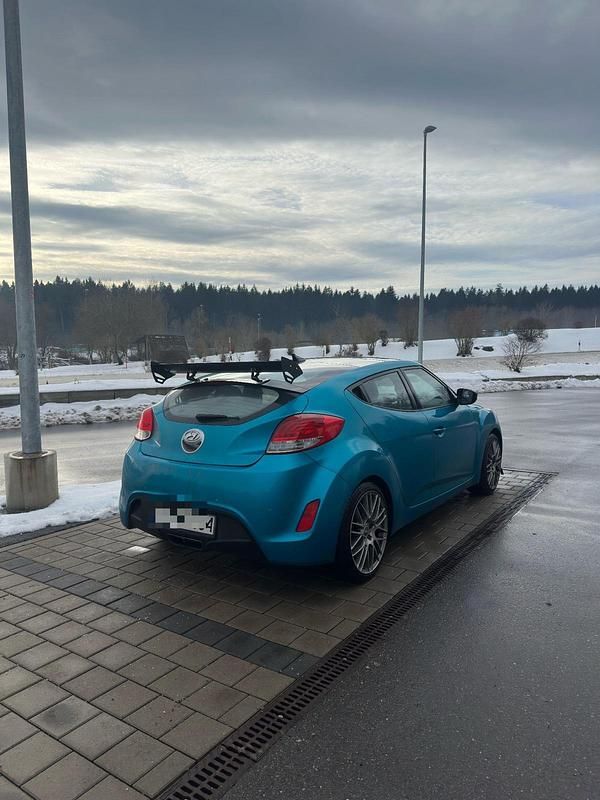 Gebraucht Hyundai Veloster 140 PS (102 kW) 2012 Silber Kleinwagen