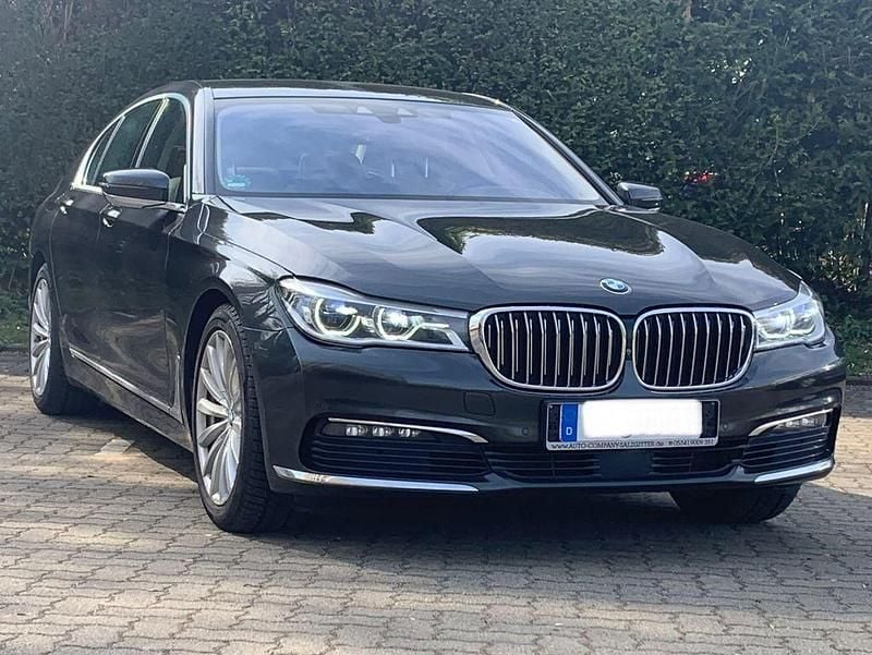 Second-hand BMW 730 265 CP (194 kW) 2016 Gri Berlinǎ