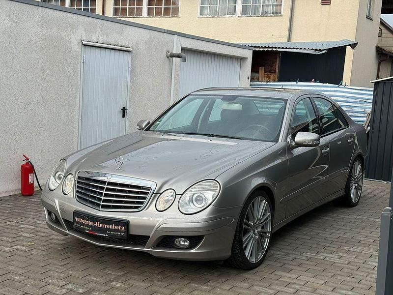 Gebraucht Mercedes E200 184 PS (135 kW) 2007 Silber Limousine
