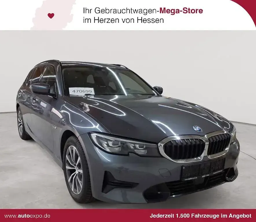 Gebraucht BMW 320 Sport Line 163 PS (119 kW) 2022 Kombi