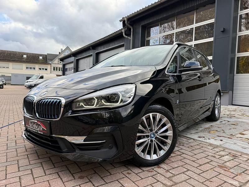 Schwarz Gebraucht 2019 BMW 225 Active Tourer Luxury Line Van / Kleinbus | 15.590 € (Fairer Preis) - Bild 1/4