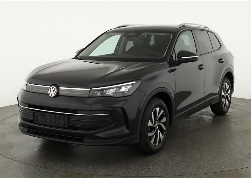 Gebraucht VW Tiguan Life 150 PS (110 kW) 2025 Uranograu SUV