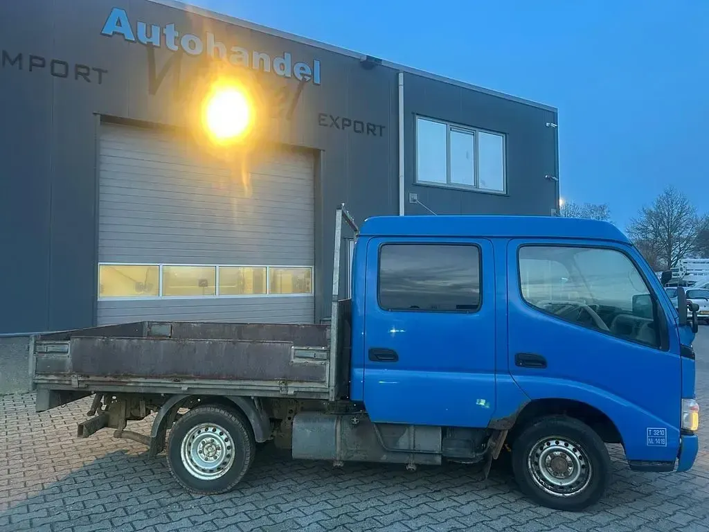 Gebraucht Toyota Dyna 109 PS (80 kW) 2011 Blau Pickup