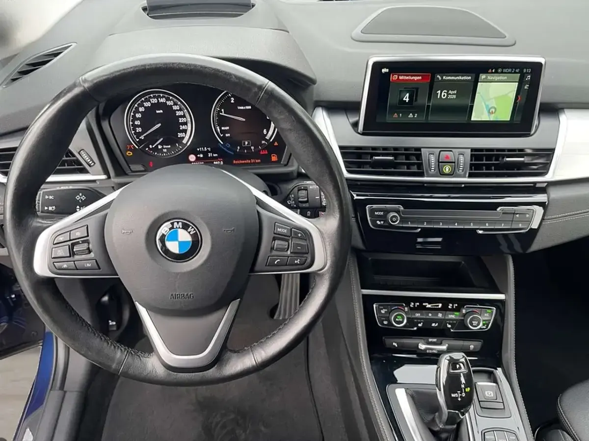 Gebraucht BMW 218 Gran Tourer Sport Line 150 PS (110 kW) 2018 Mediterranblau metallic Van / Kleinbus