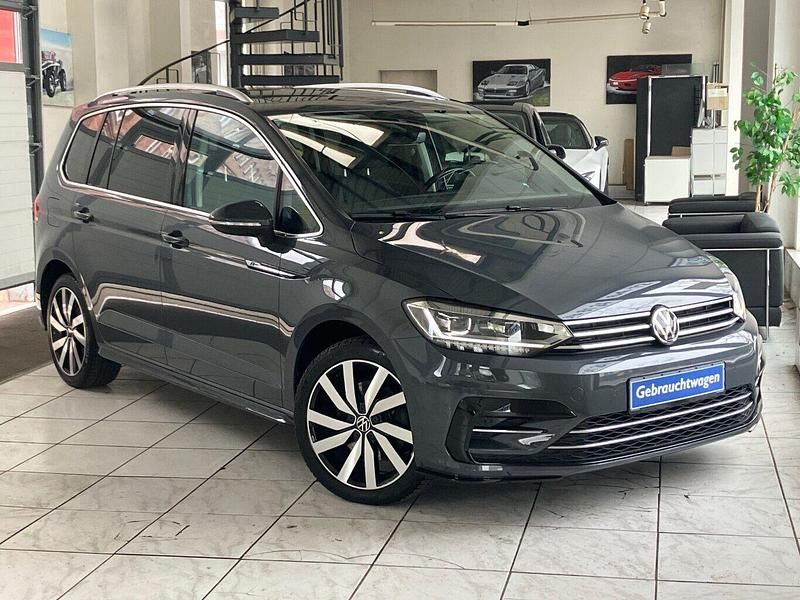Andere Gebraucht 2022 VW Touran Highline Van / Kleinbus | 35.290 € (Teuer) - Bild 1/4