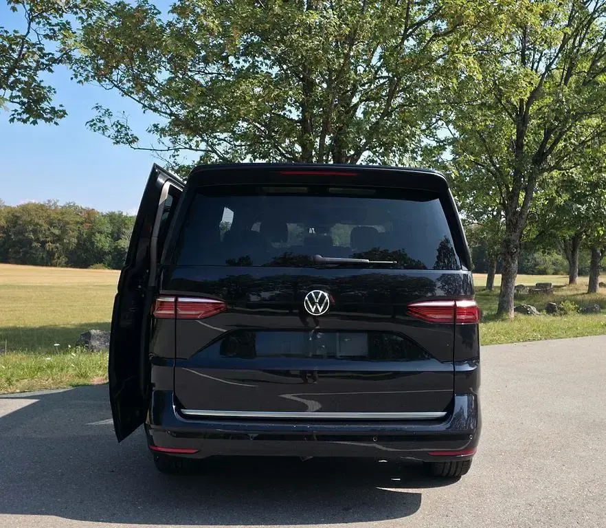 Gebraucht VW Multivan Style 204 PS (150 kW) 2022 Schwarz Van / Kleinbus