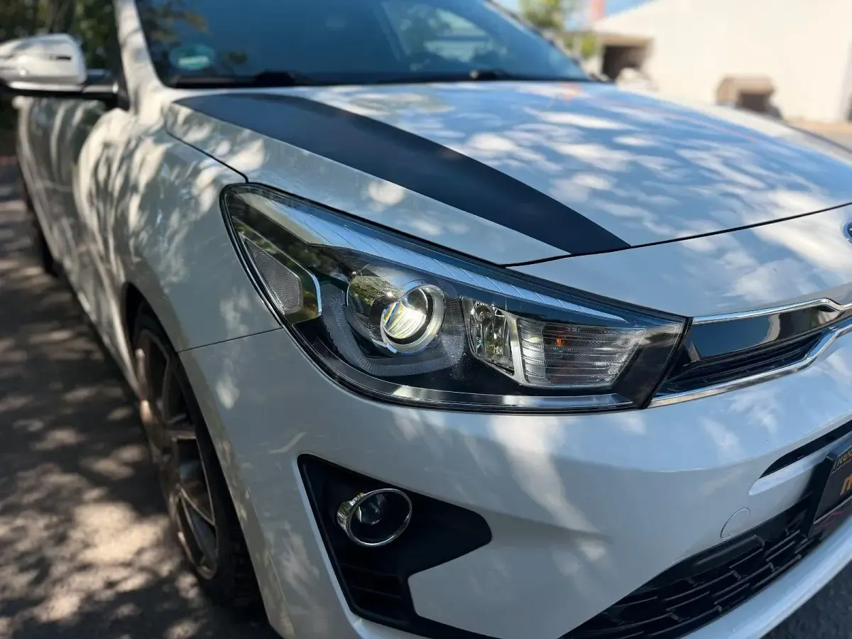 Gebraucht Kia Rio Sport 84 PS (61 kW) 2020 Weiß Limousine