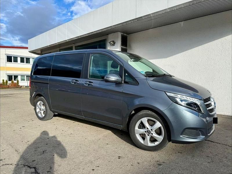 Gebraucht Mercedes V250 190 PS (139 kW) 2019 Grau Van / Kleinbus