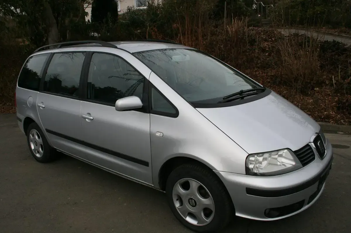 Używany Seat Alhambra 116 KM (85 kW) 2005 Srebrny Minivan