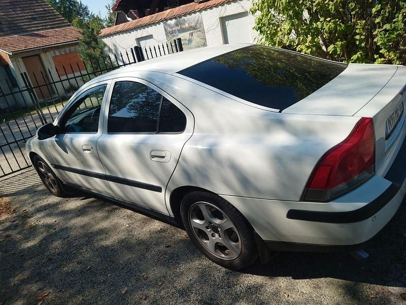 Gebraucht Volvo S60 Comfort 170 PS (125 kW) 2003 Weiß Limousine