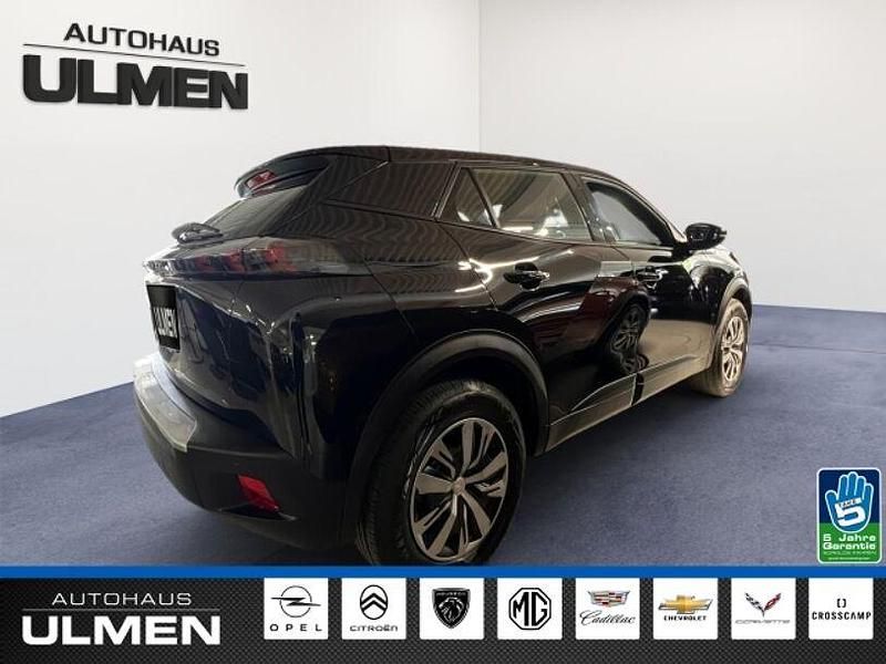 Gebraucht Peugeot e-2008 100 kW (136 PS) 2023 Schwarz SUV
