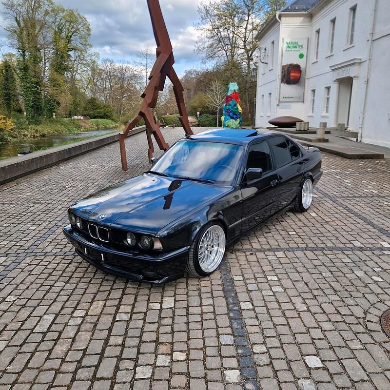 Gebraucht BMW 535 245 PS (180 kW) 1988 Schwarz Limousine