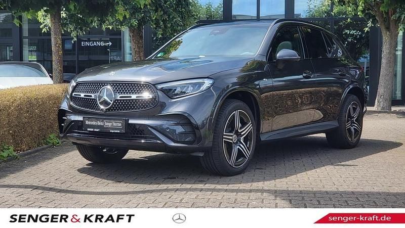 Grau Gebraucht 2025 Mercedes GLC300e AMG SUV | 68.900 € (Etwas zu teuer) - Bild 1/4