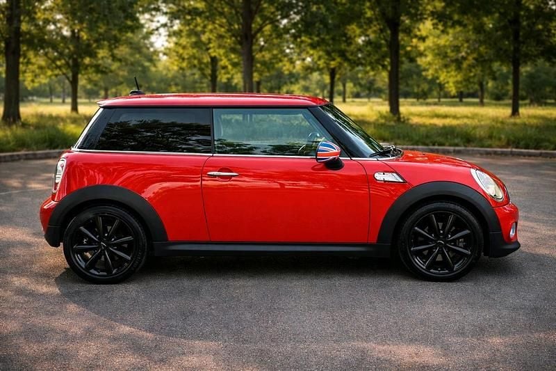 Gebraucht Mini Cooper Coupé Chili 98 PS (72 kW) 2013 Rot Coupé