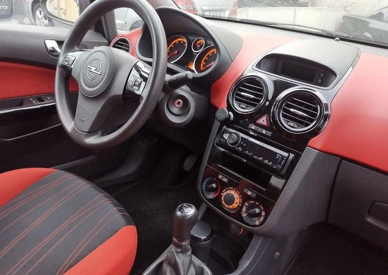 Schwarz Gebraucht 2009 Opel Corsa Edition Limousine | 2.550 € (Fairer Preis) - Bild 1/4