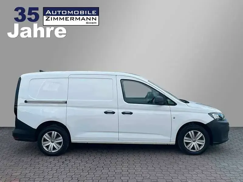 Gebraucht VW Caddy Maxi 122 PS (89 kW) 2022 Weiß Van / Kleinbus