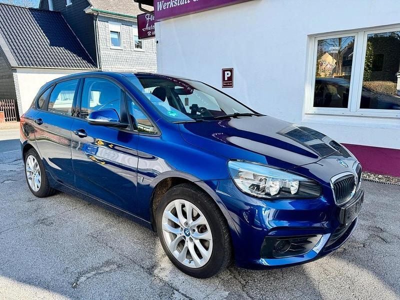 Gebraucht BMW 225 Active Tourer iPerformance 136 PS (100 kW) 2019 Blau Van / Kleinbus
