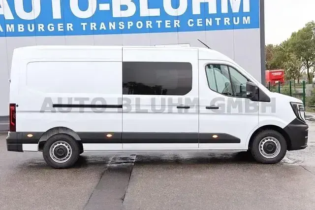 Gebraucht Renault Master 131 PS (96 kW) 2025 Mineralweiß Van